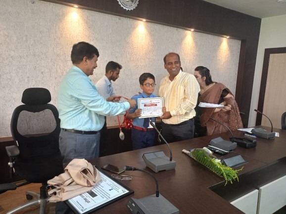 PSY Meritorious honor in Balaghat Collectorate
